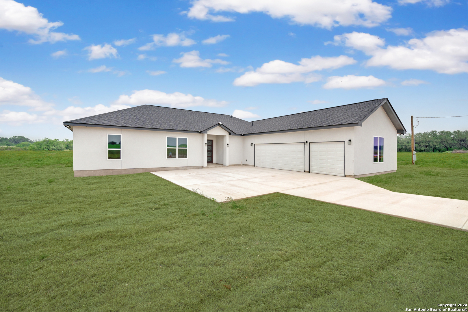 Photo of 621 Eichman in Poteet, TX