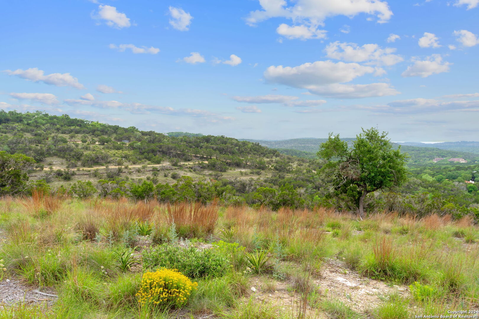 Photo of 1541 Hilltop Dr in Wimberley, TX