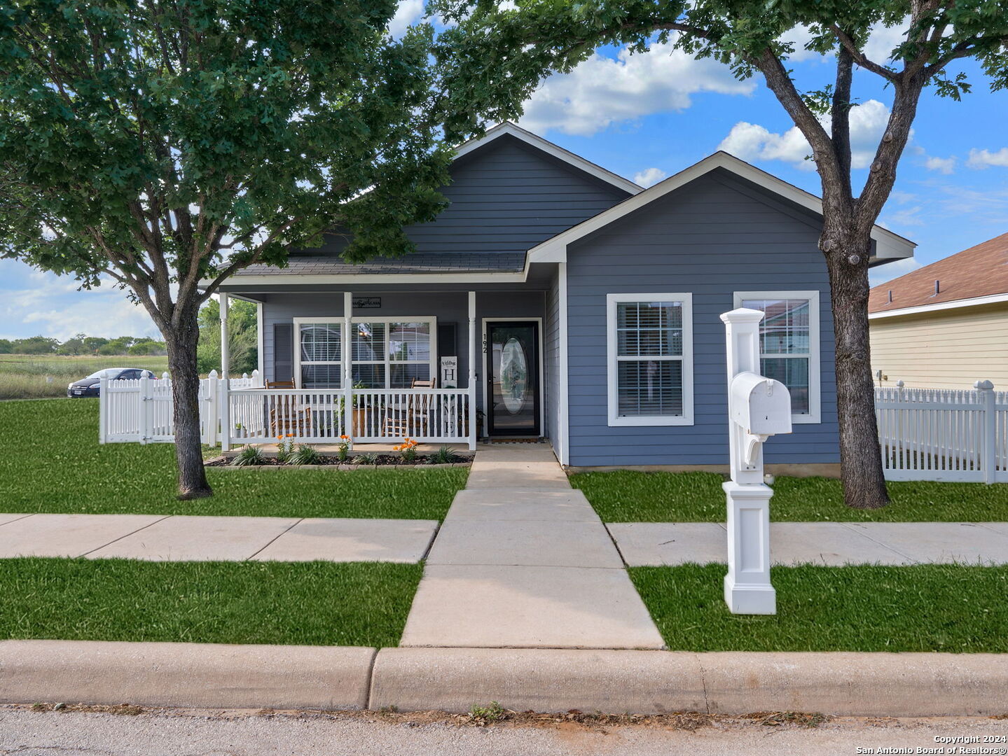 Photo of 192 Whitewing Wy in Floresville, TX