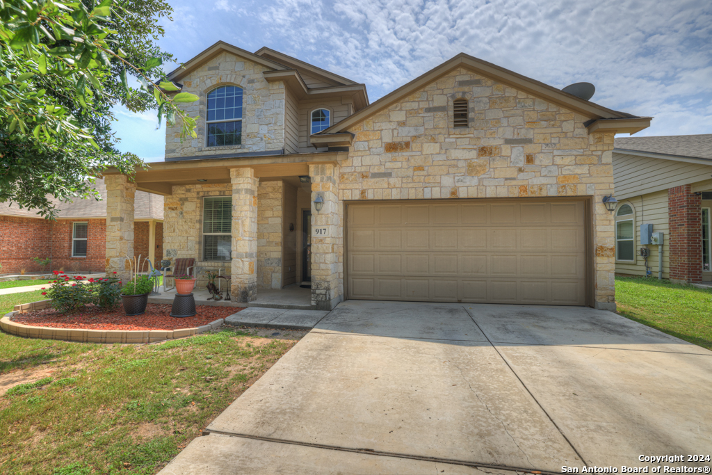 Photo of 917 Darion St in New Braunfels, TX