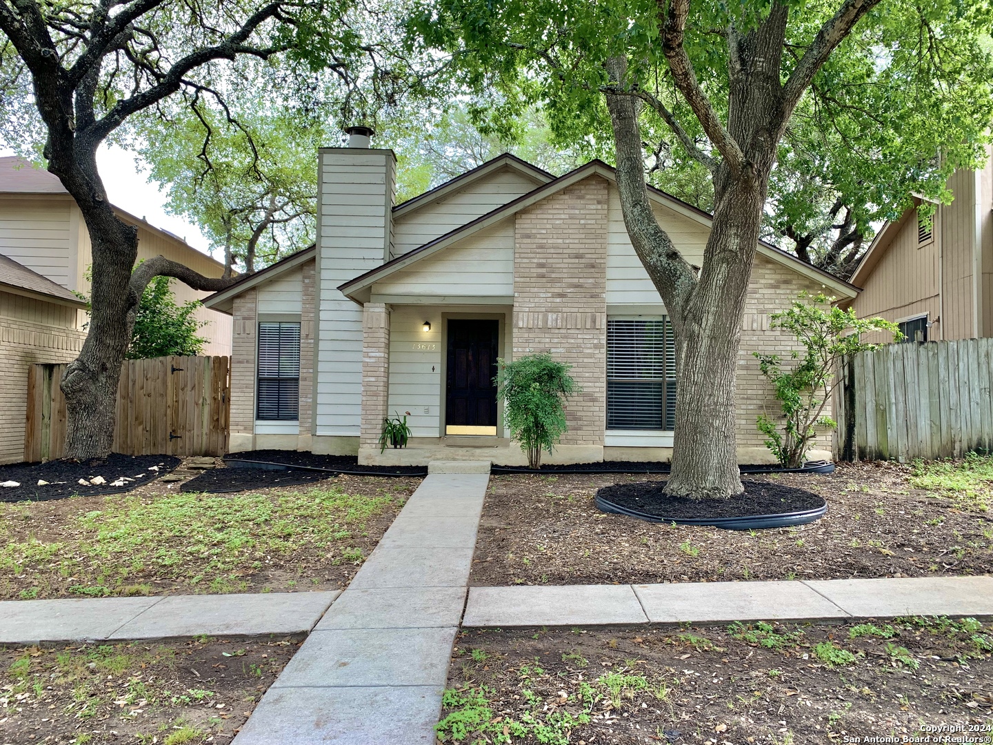 Photo of 13613 Forest Rock Dr in San Antonio, TX