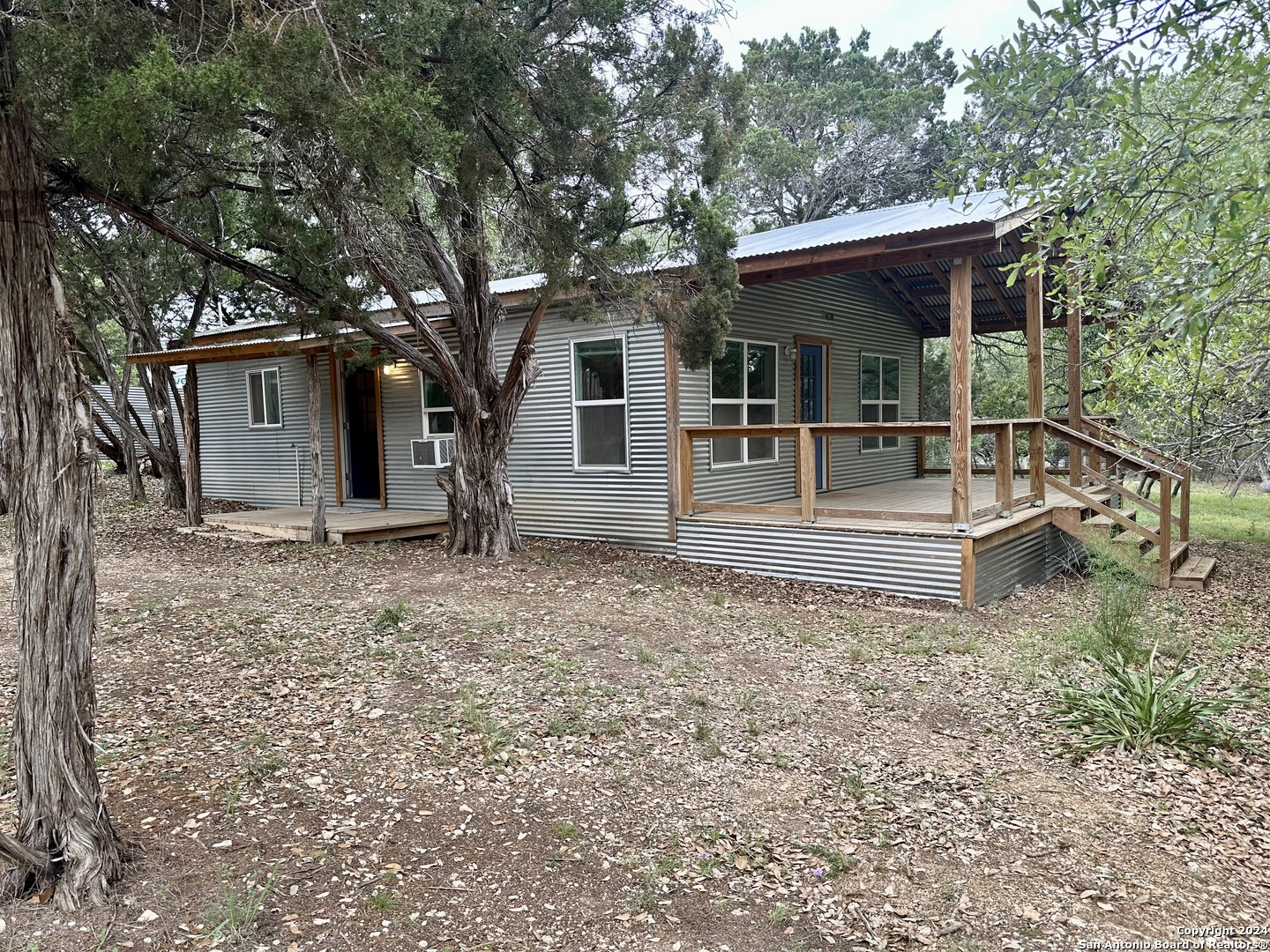 Photo of 228 Boot Hill Dr in Bandera, TX