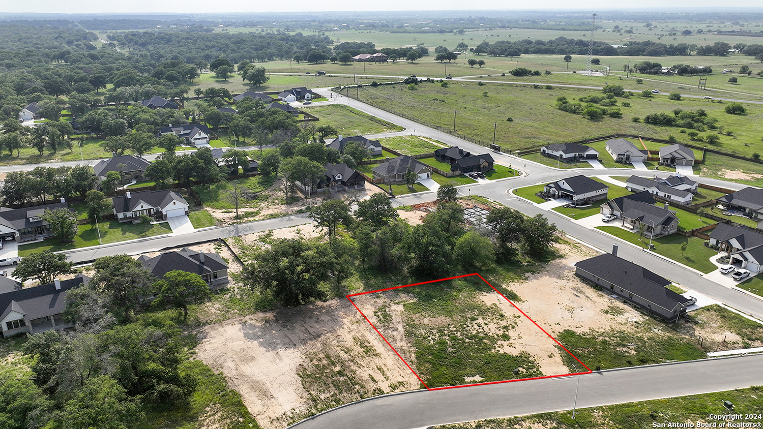Photo of 116 Chinaberry Hl in La Vernia, TX