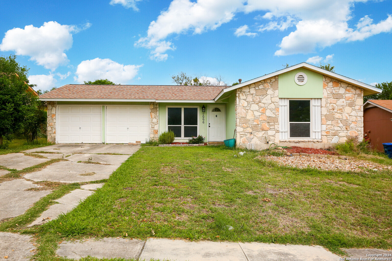 Photo of 1066 Hickory Trail St in San Antonio, TX