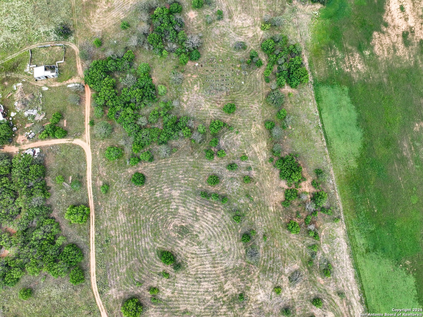 Photo of 3410 County Rd 405 in Floresville, TX