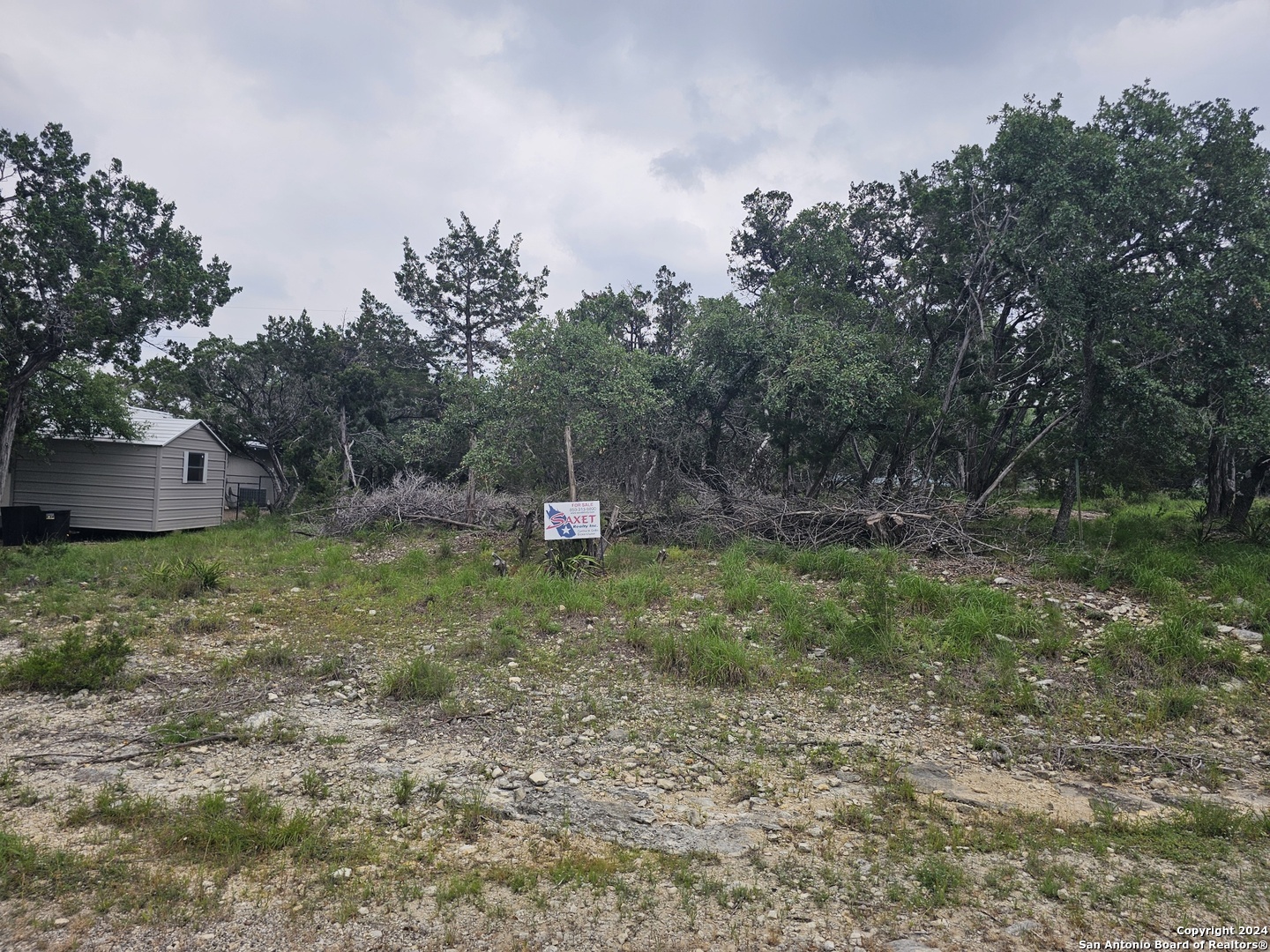 Photo of 425 Mount Lookout Dr in Canyon Lake, TX