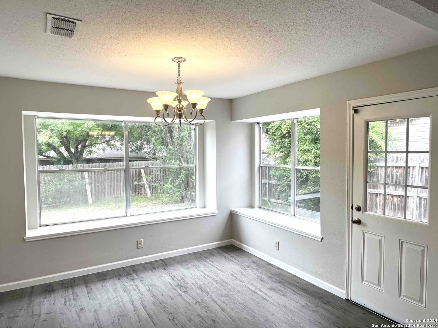 6119 BROADMEADOW, San Antonio, TX 78240