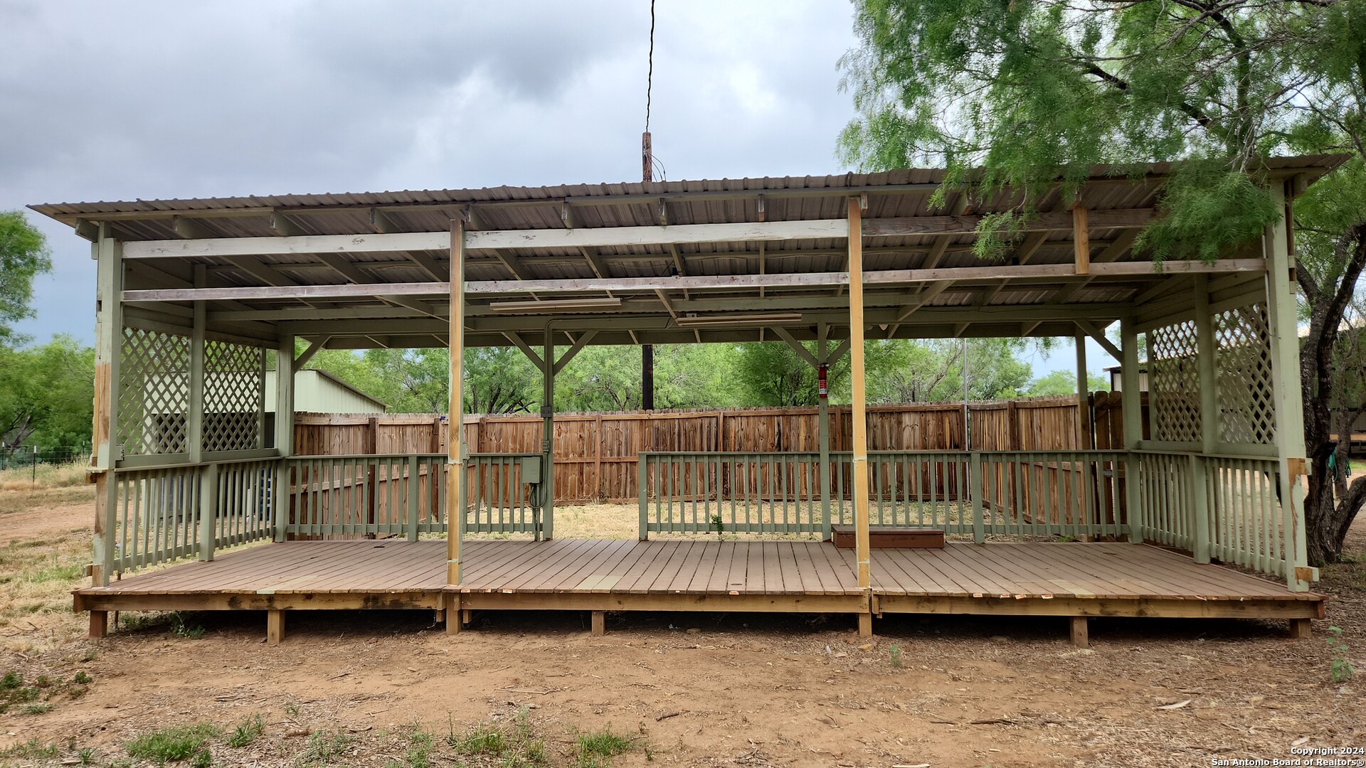 1848 County Road 2557 UNIT #4, Moore, TX 78057