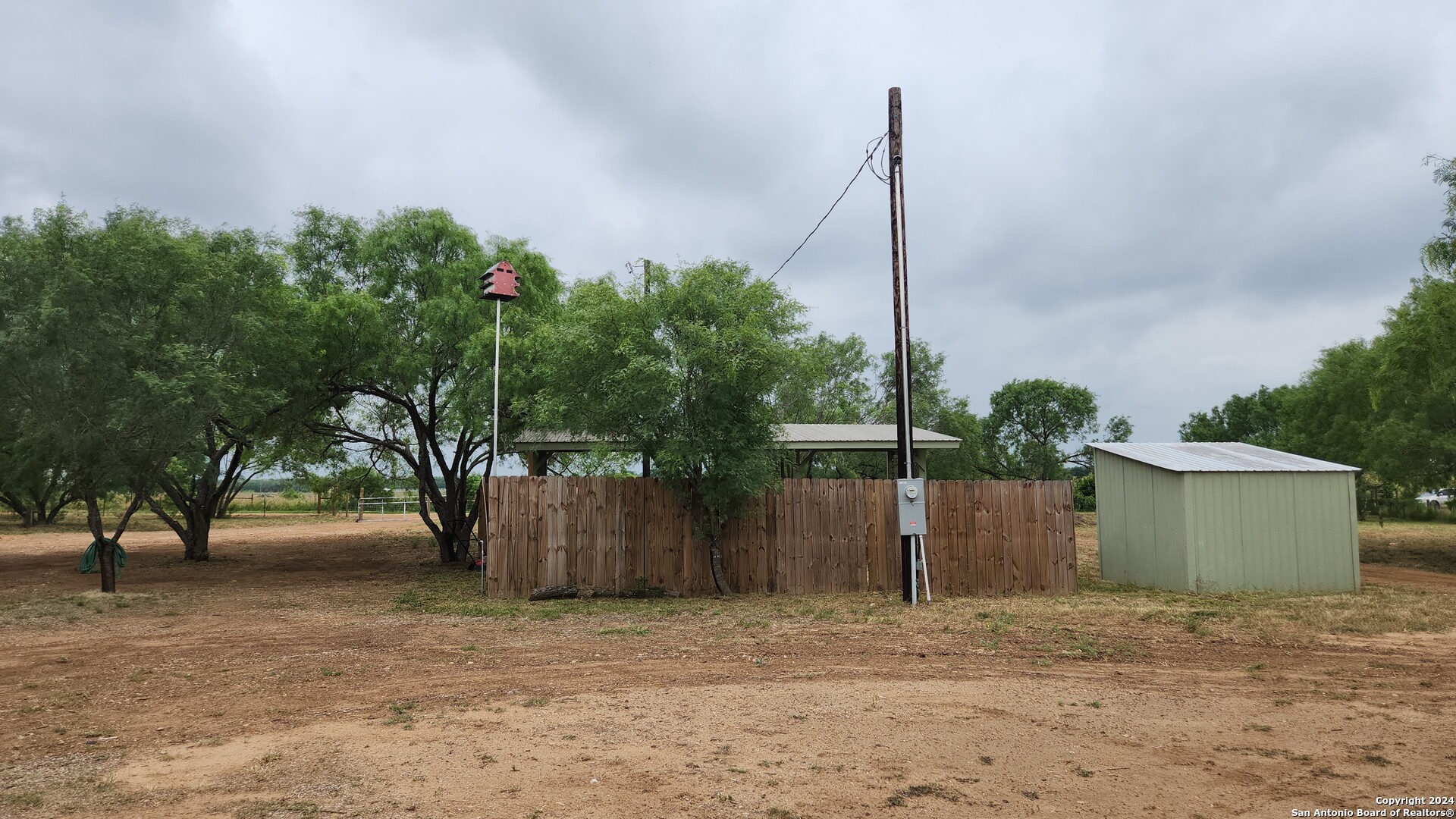 1848 County Road 2557 UNIT #4, Moore, TX 78057