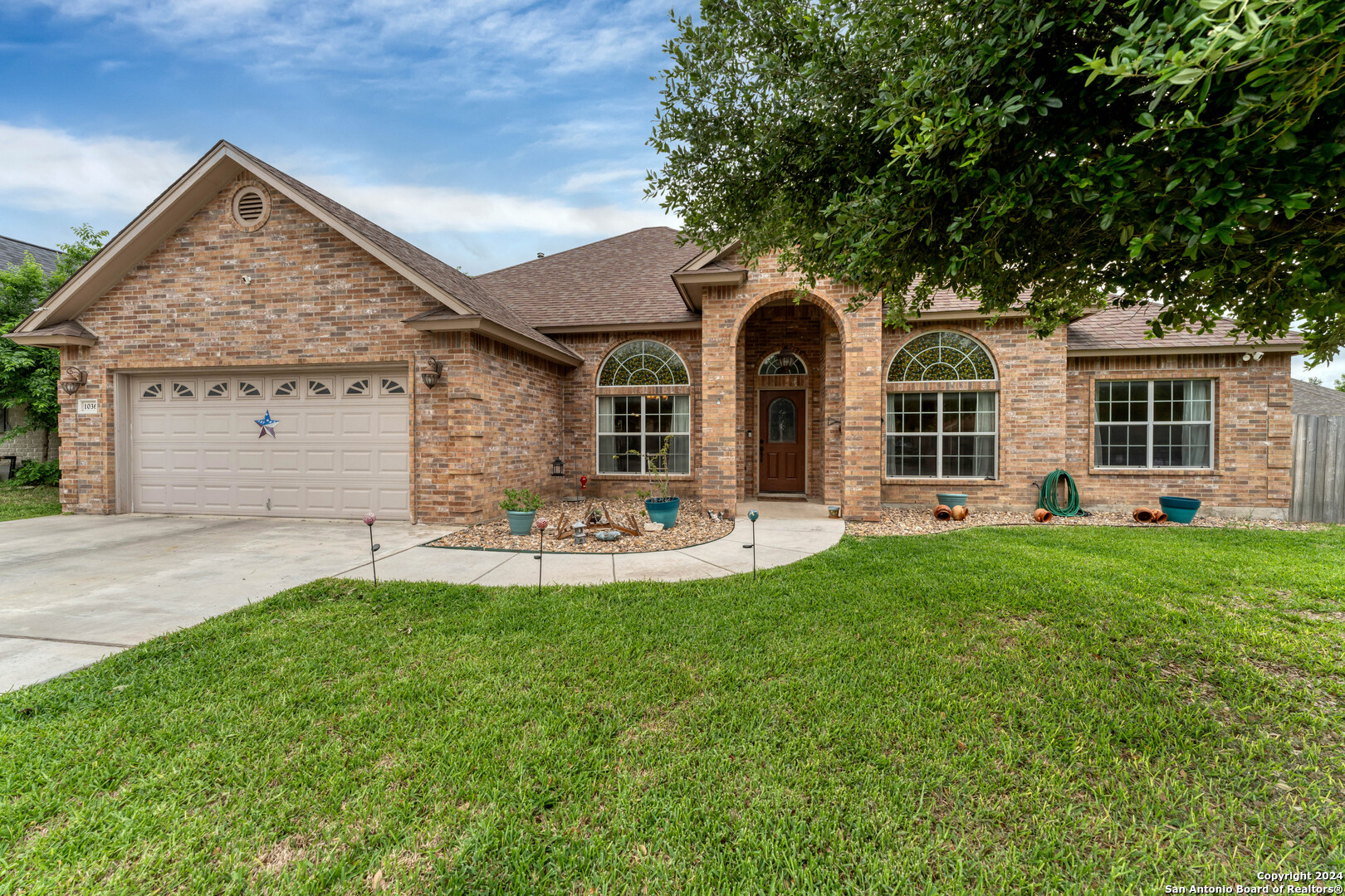 Photo of 1036 Loma Verde in New Braunfels, TX