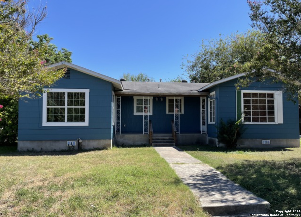 Photo of 302 Stanfield Ave in San Antonio, TX