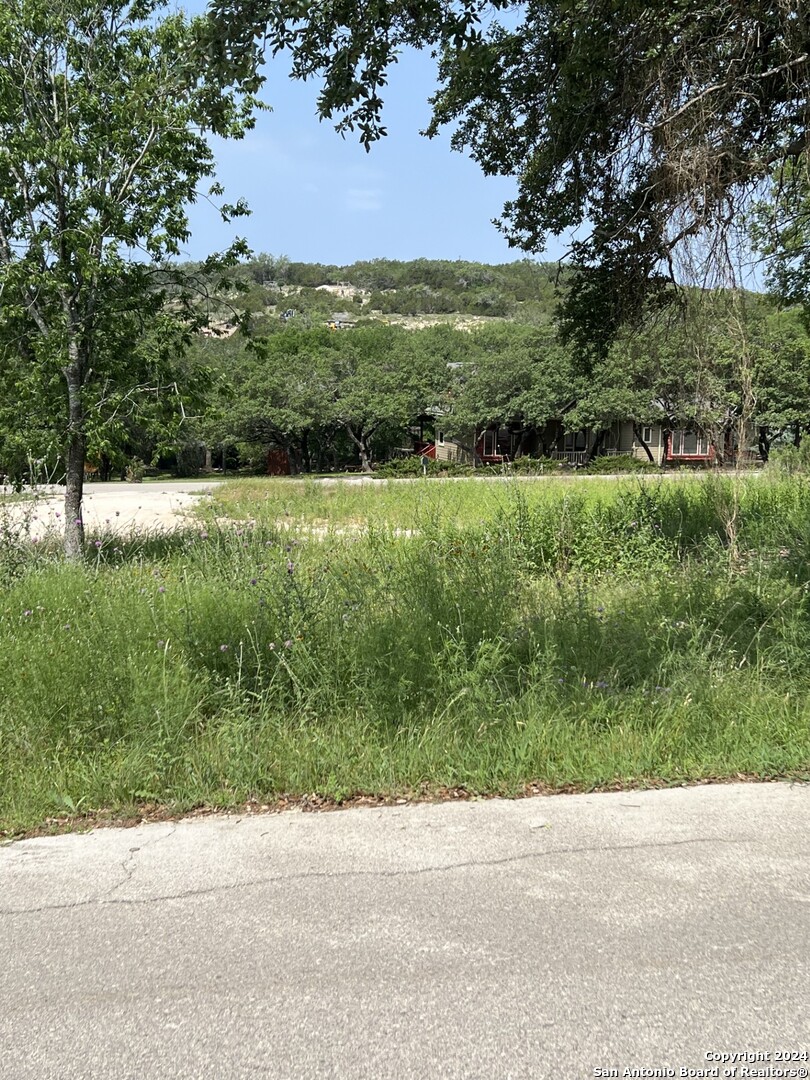 Photo of 1472 Lonesome in Canyon Lake, TX