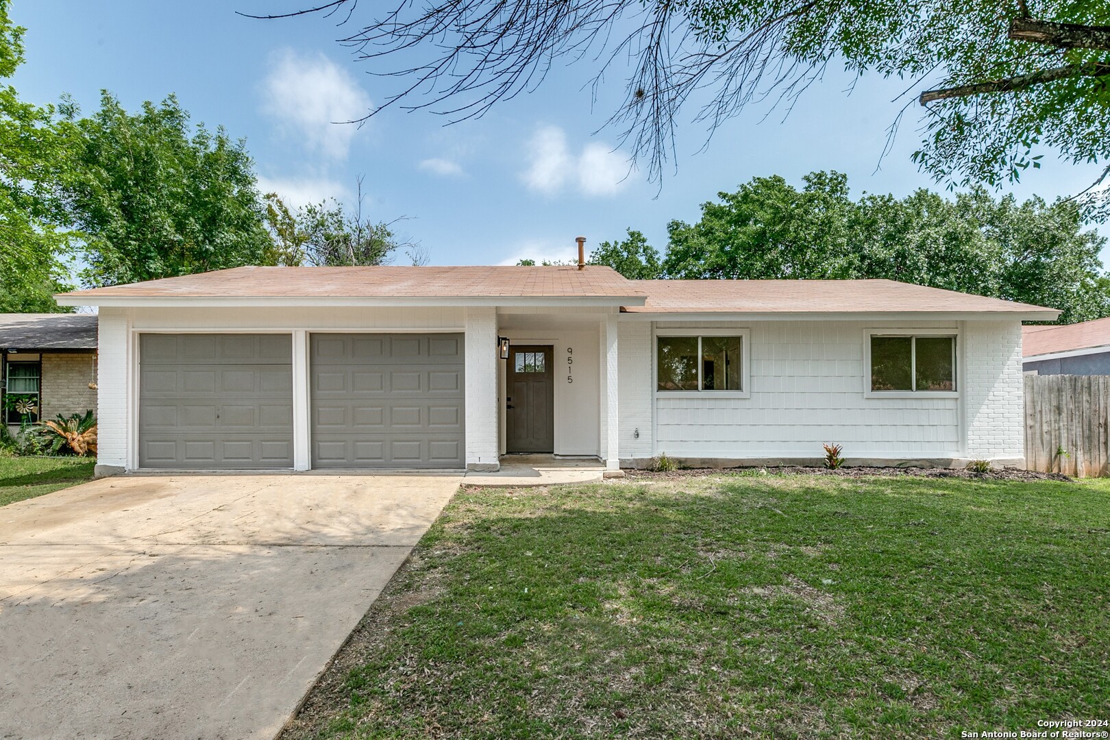 Photo of 9515 Valley Dale St in San Antonio, TX