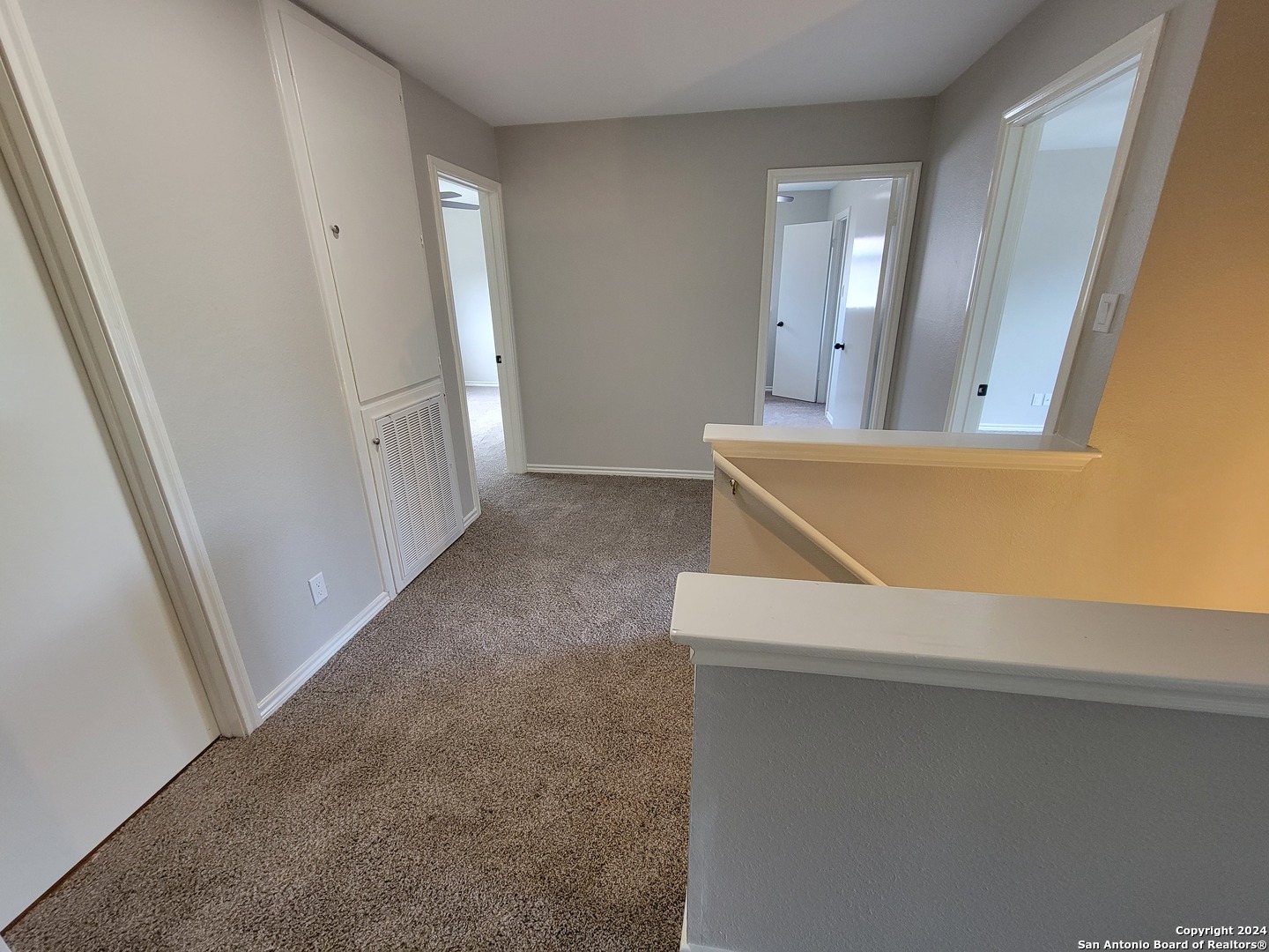 8147 chestnut manor   Converse TX 78109