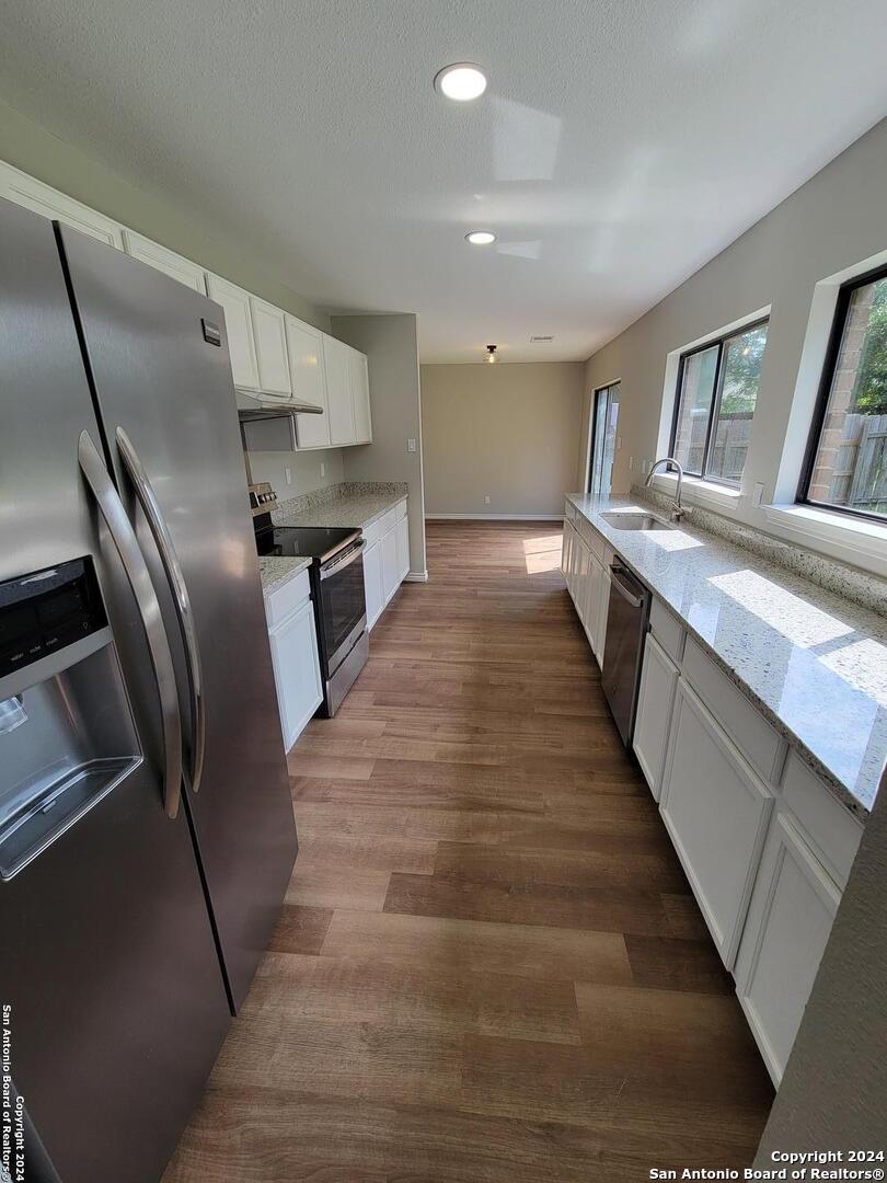 8147 chestnut manor   Converse TX 78109