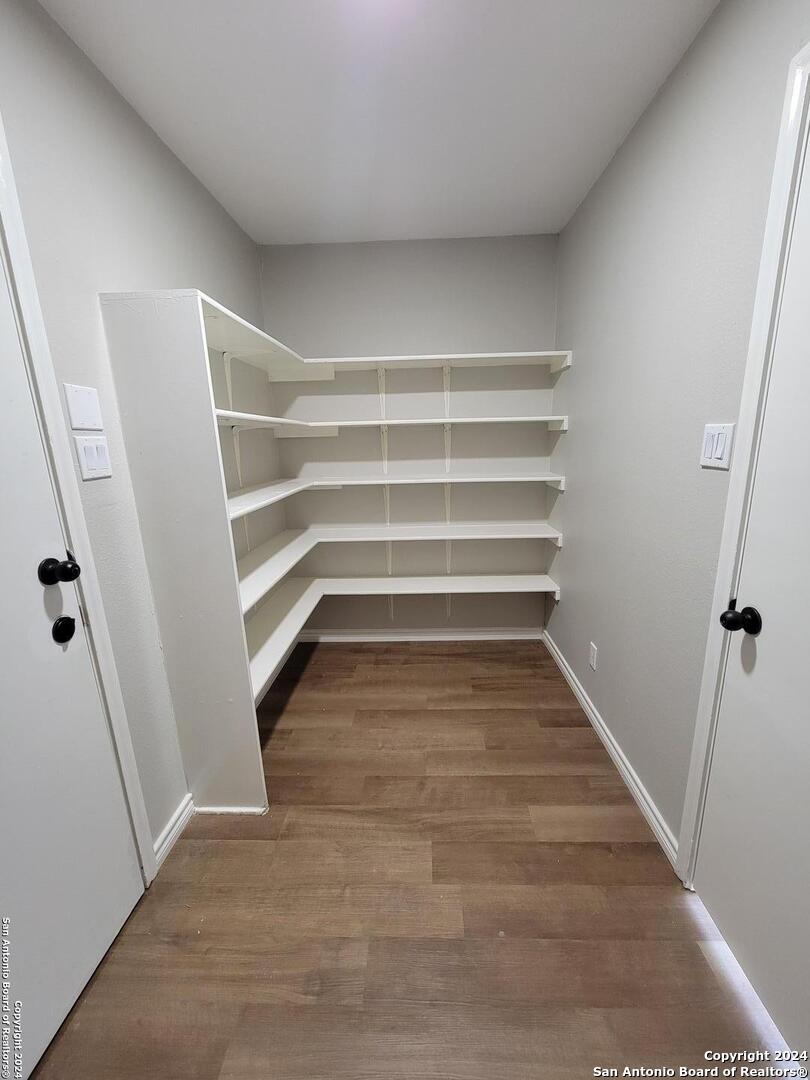 8147 chestnut manor   Converse TX 78109