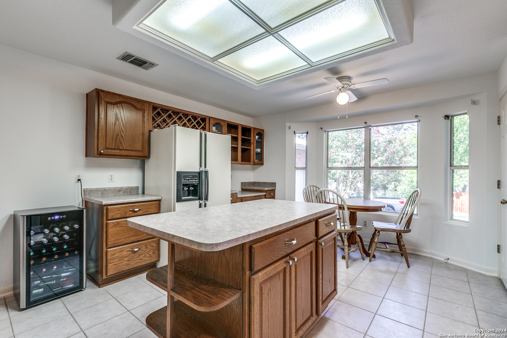 10 OAKWELL FARMS PKWY   San Antonio TX 78218-1780