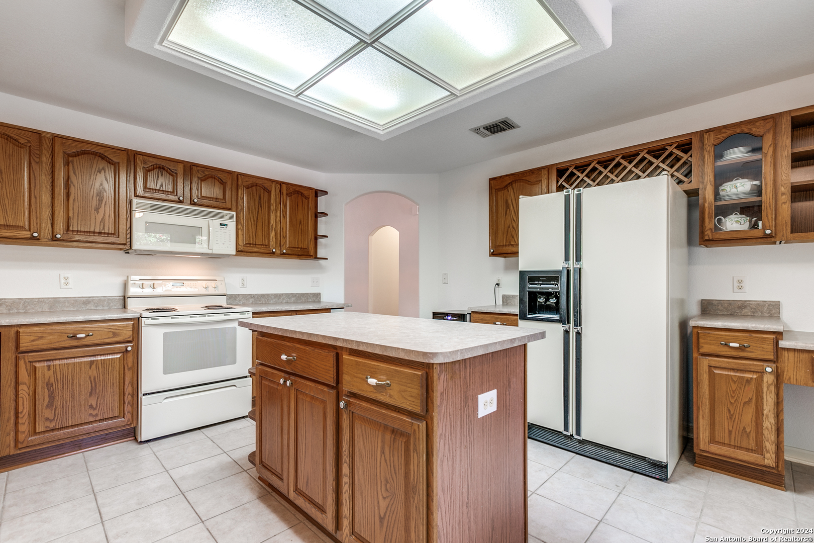 10 OAKWELL FARMS PKWY   San Antonio TX 78218-1780