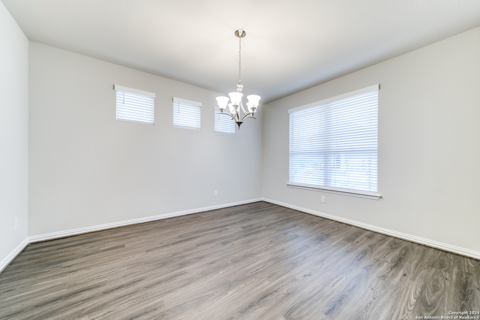 213 ASPEN DR, Boerne, TX 78006