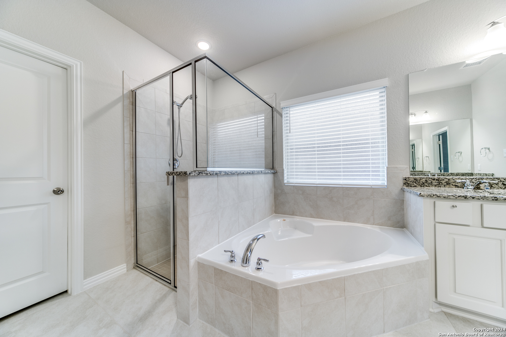 213 ASPEN DR, Boerne, TX 78006