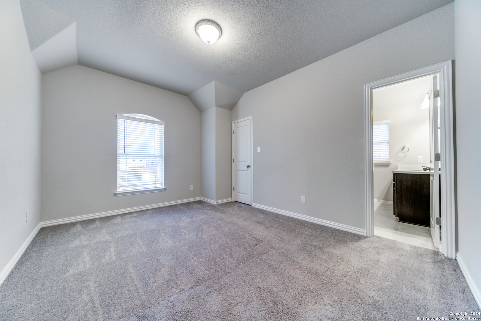 213 ASPEN DR, Boerne, TX 78006