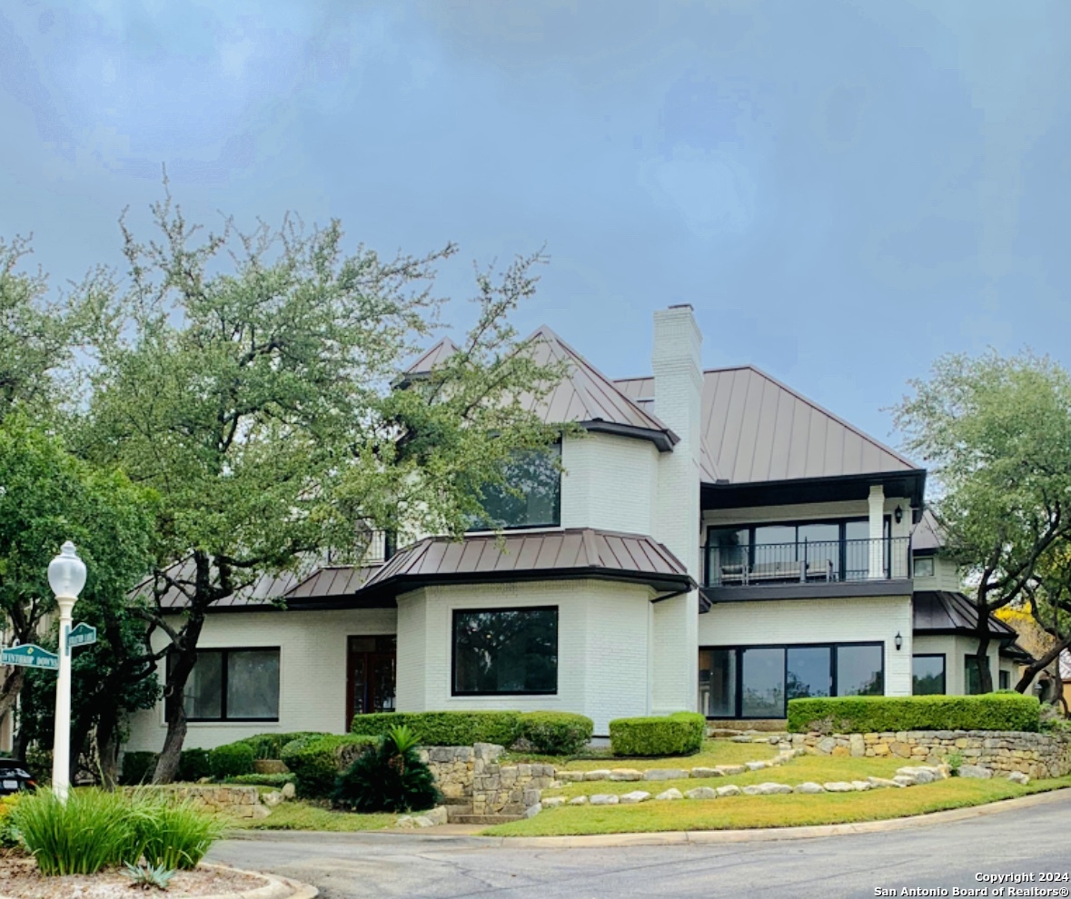 44 Stratton Ln Listing Cover Image