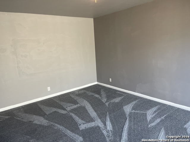 2118 FORT SUMTER ST, San Antonio, TX 78245