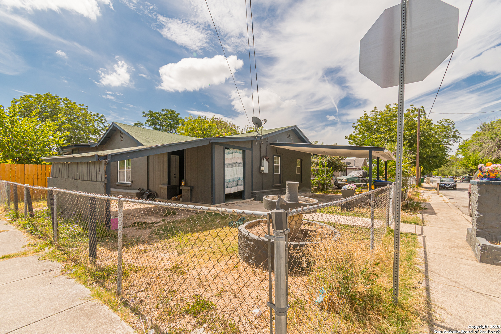 502 San Manuel St Listing Cover Image