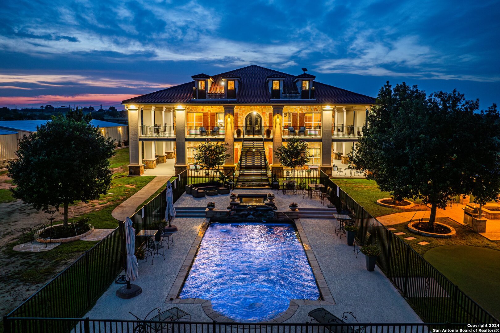 Luxury Homes for Sale in Texas Hill Country with Acreage