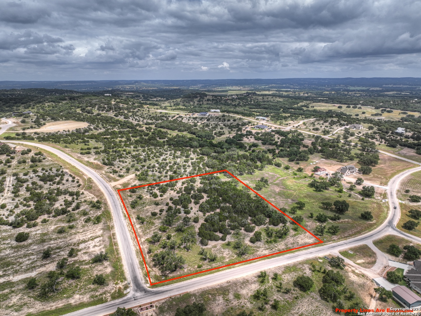 85 Majestic hills, Blanco, TX 78606
