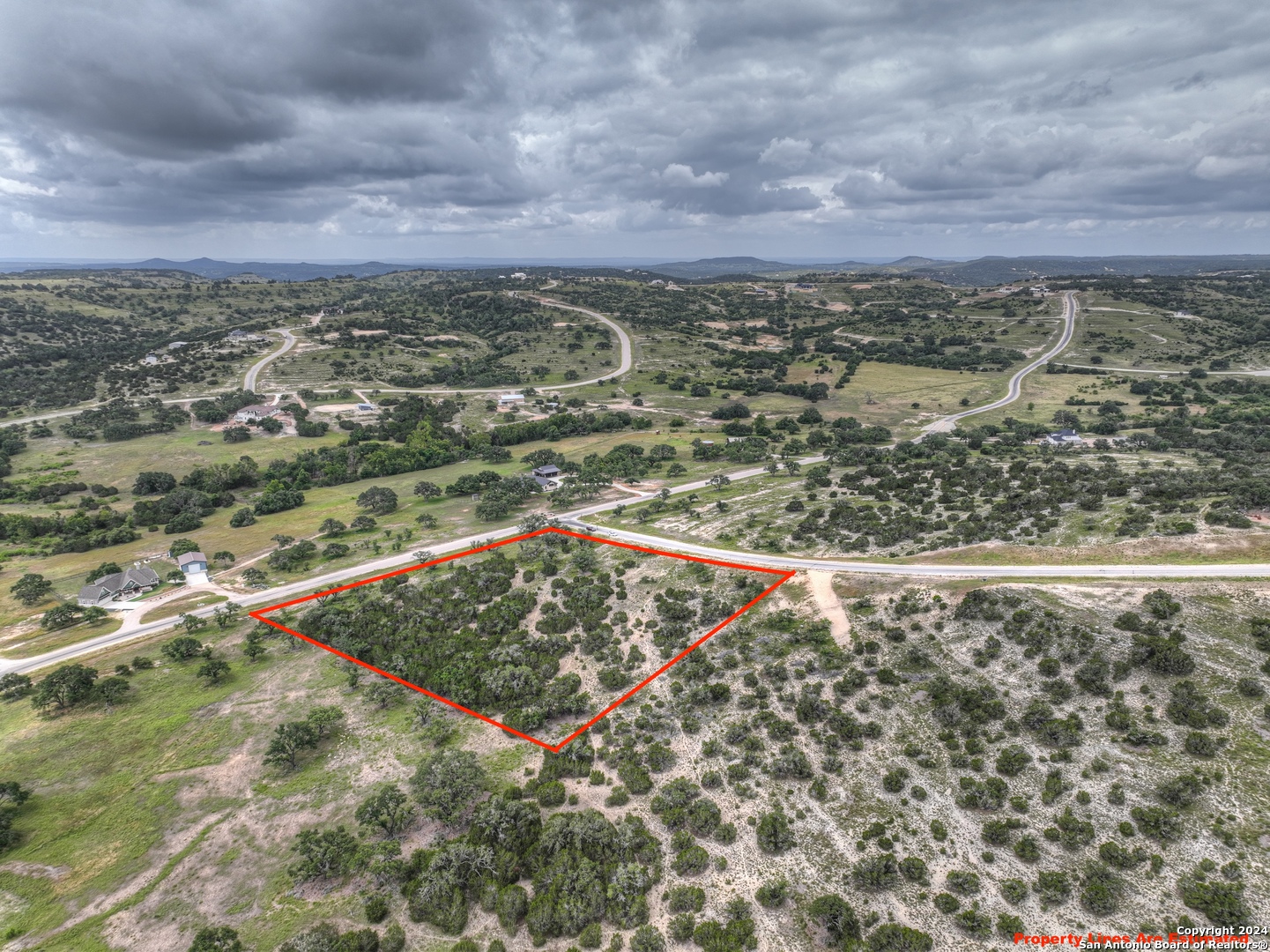 85 Majestic hills, Blanco, TX 78606
