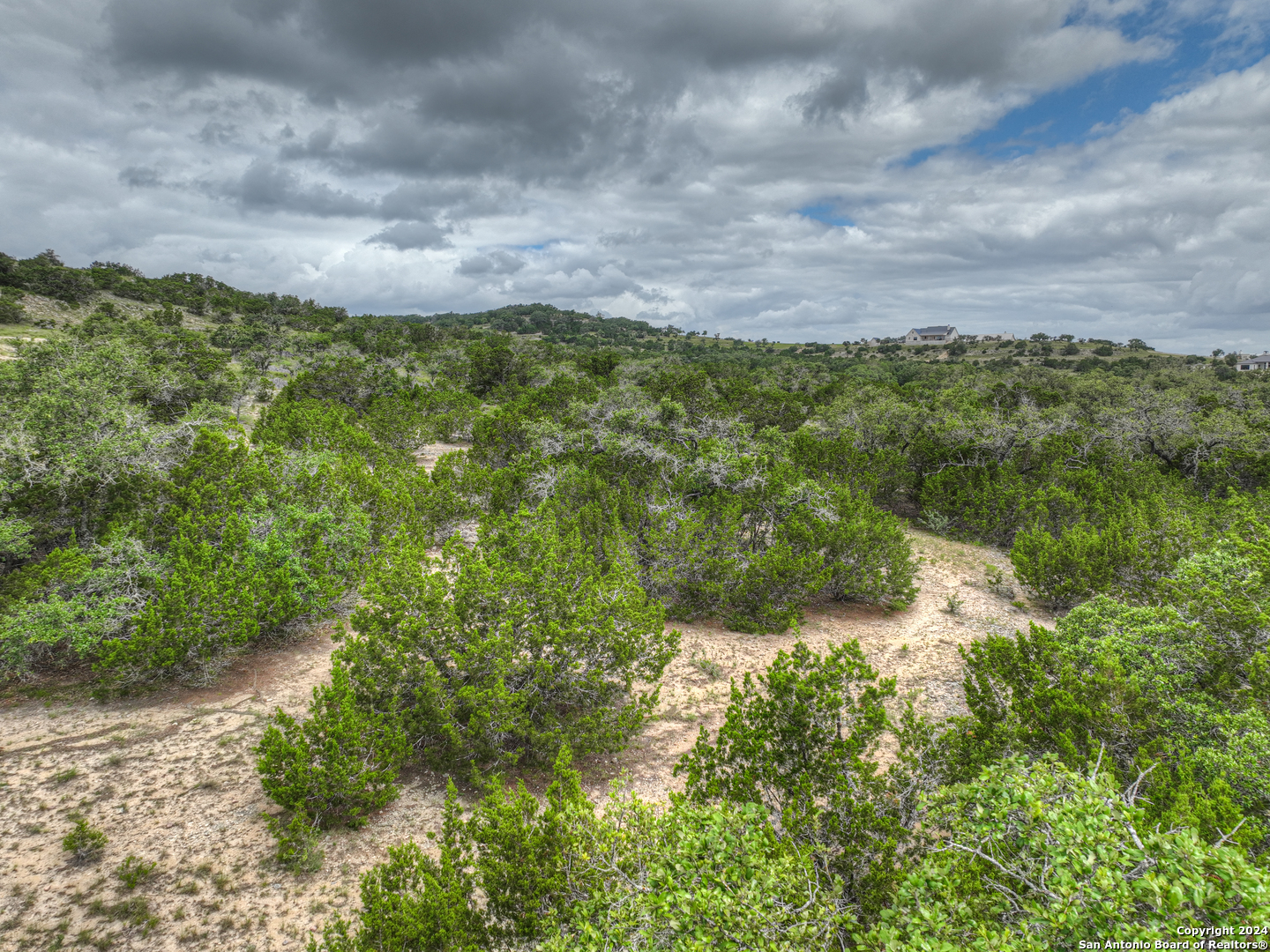 85 Majestic hills, Blanco, TX 78606