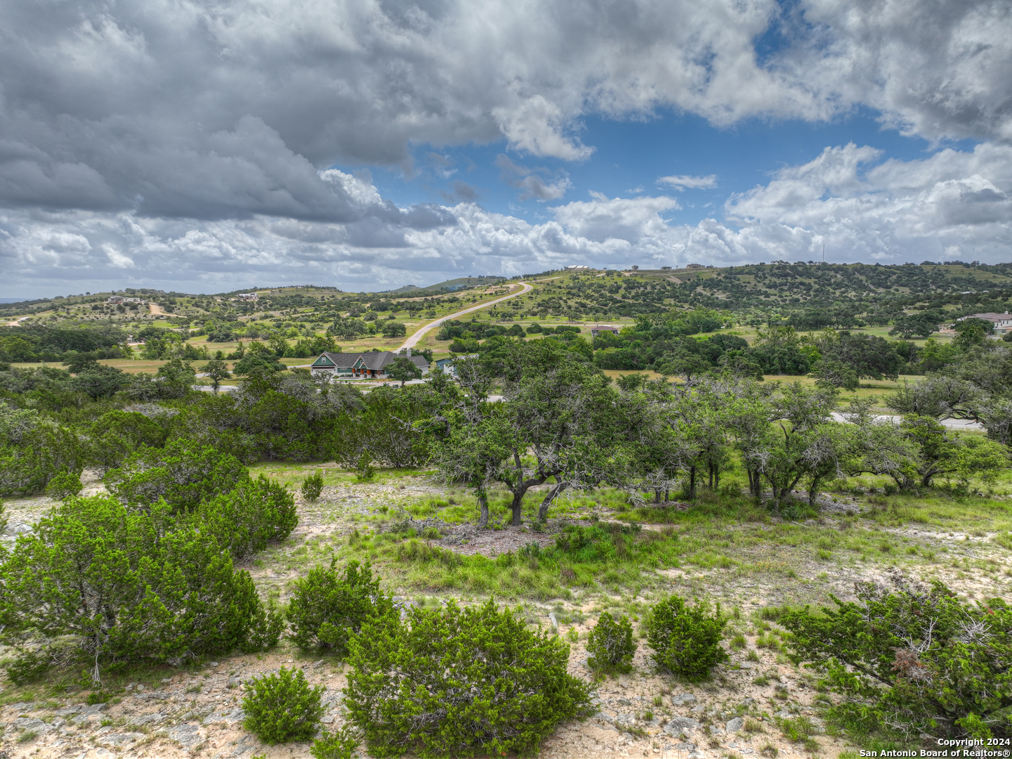 85 Majestic hills, Blanco, TX 78606