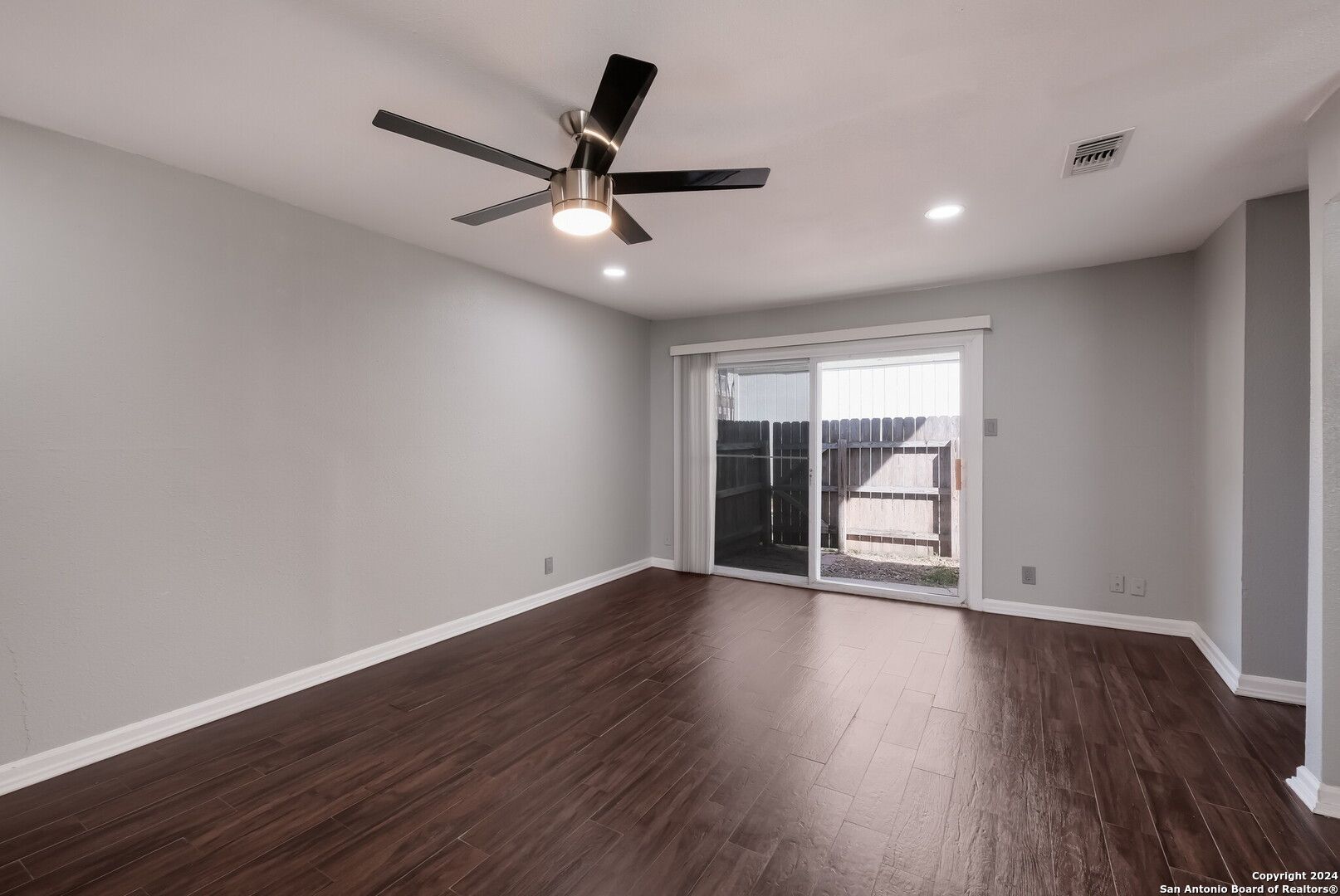 100 Lorenz, #804, San Antonio, TX 78209