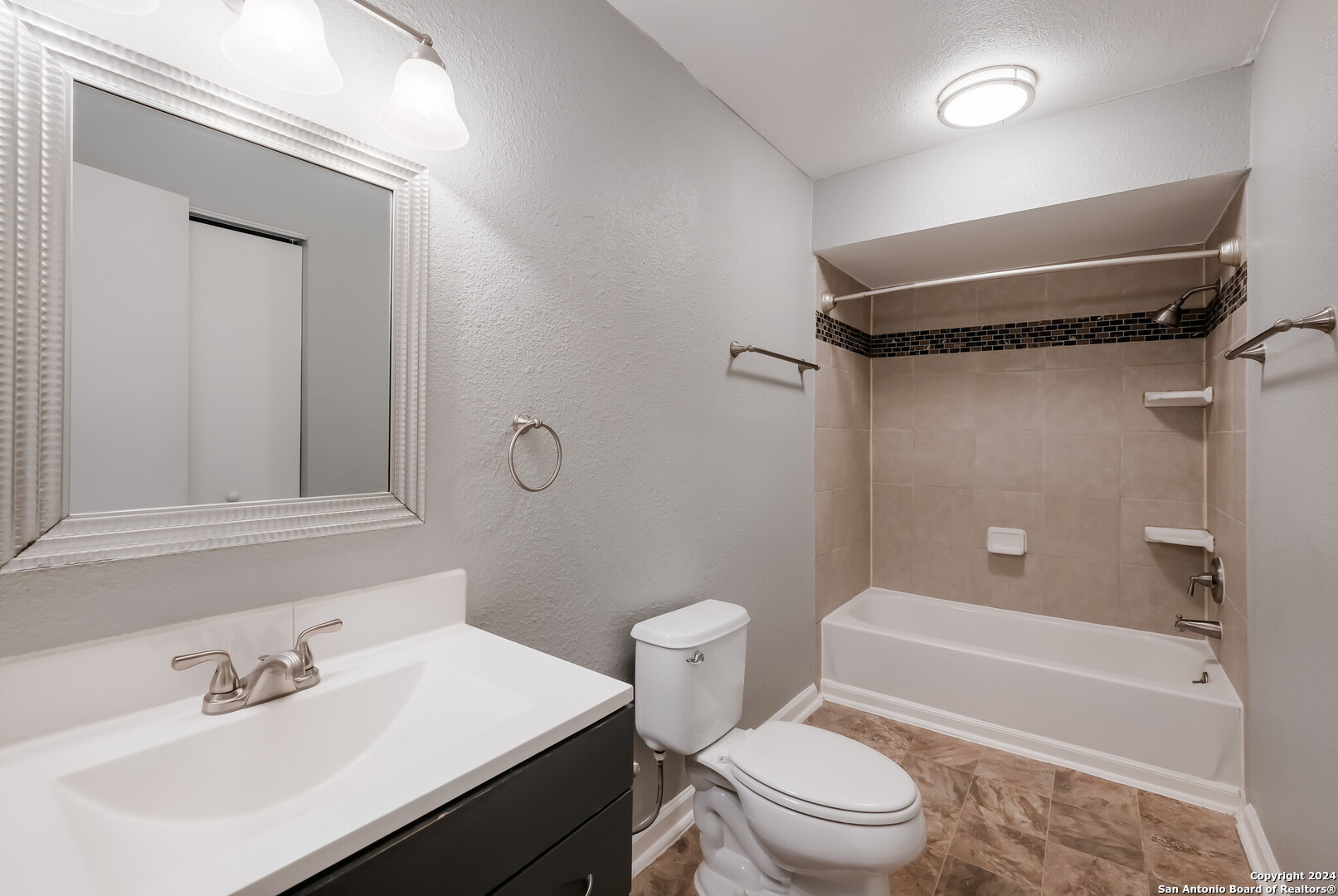 100 Lorenz, #804, San Antonio, TX 78209