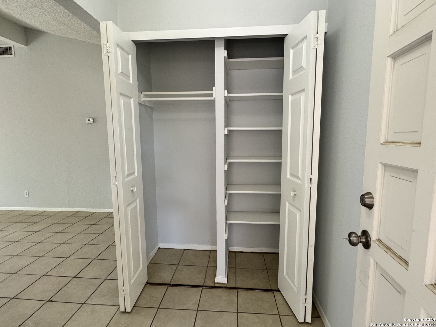 6604 SPRING HURST ST, San Antonio, TX 78249