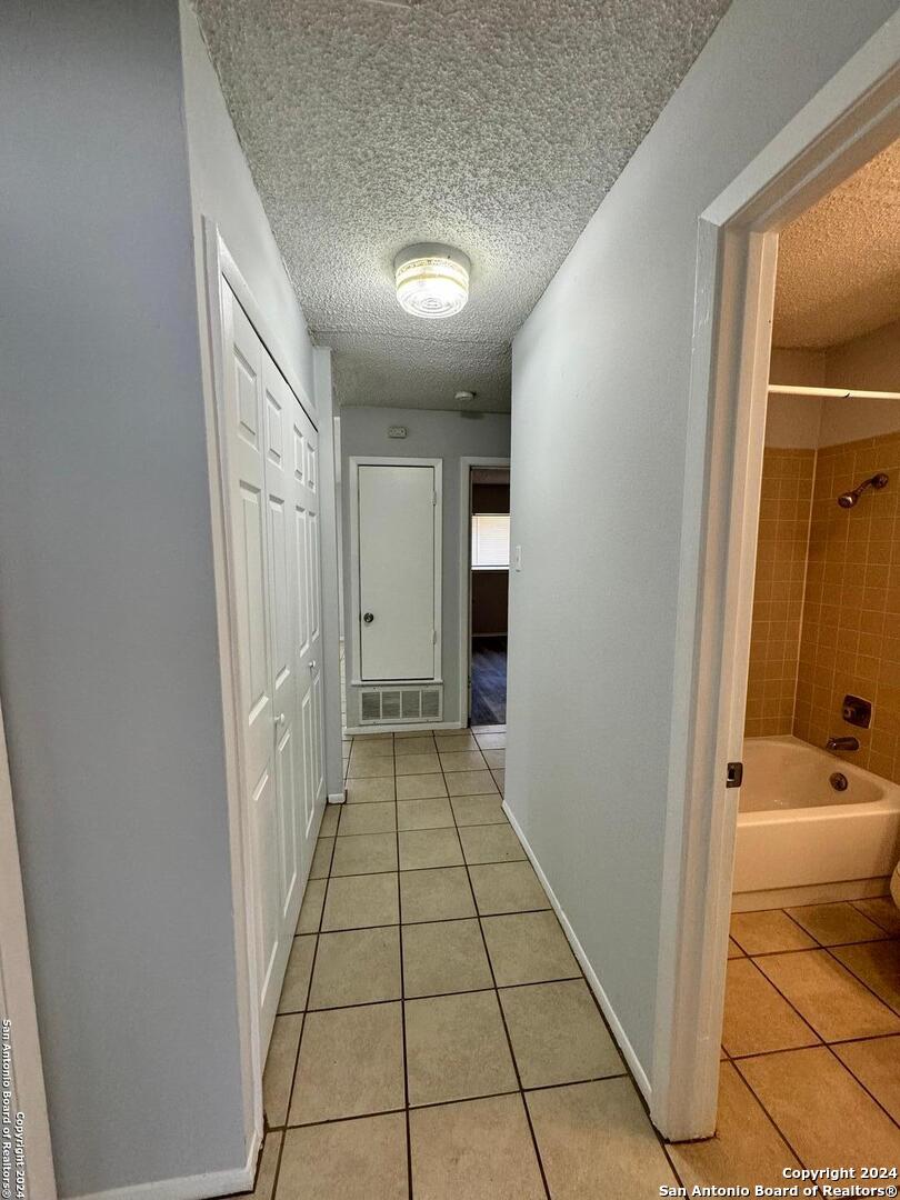 6604 SPRING HURST ST, San Antonio, TX 78249