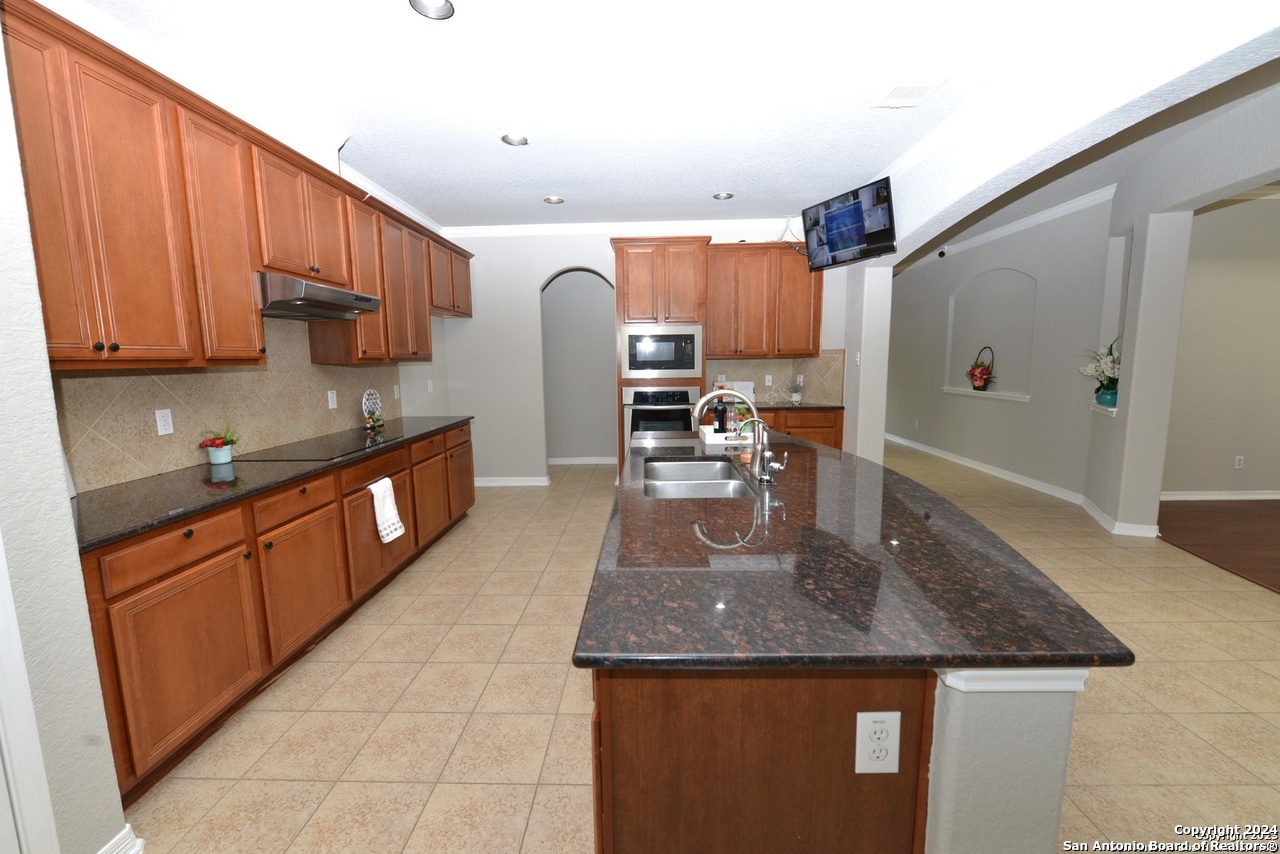 2402 CORTONA MIST, San Antonio, TX 78260