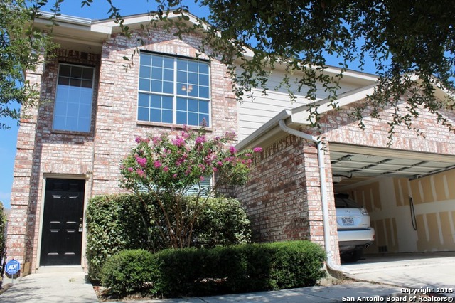 427 DIANA DR   Converse TX 78109-1133