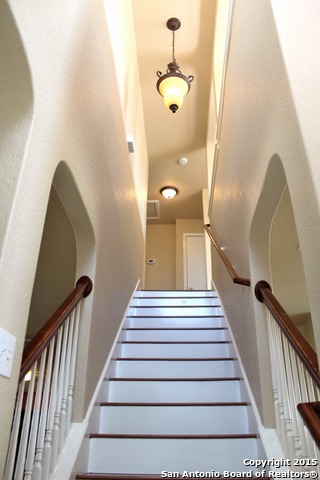 427 DIANA DR   Converse TX 78109-1133
