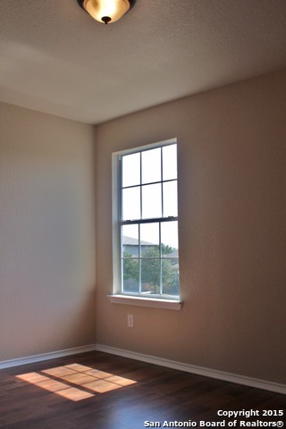 427 DIANA DR   Converse TX 78109-1133