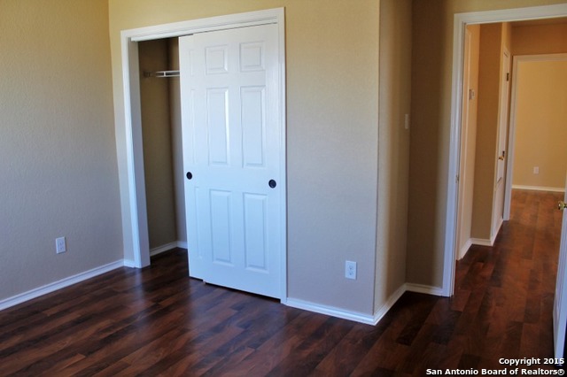 427 DIANA DR   Converse TX 78109-1133