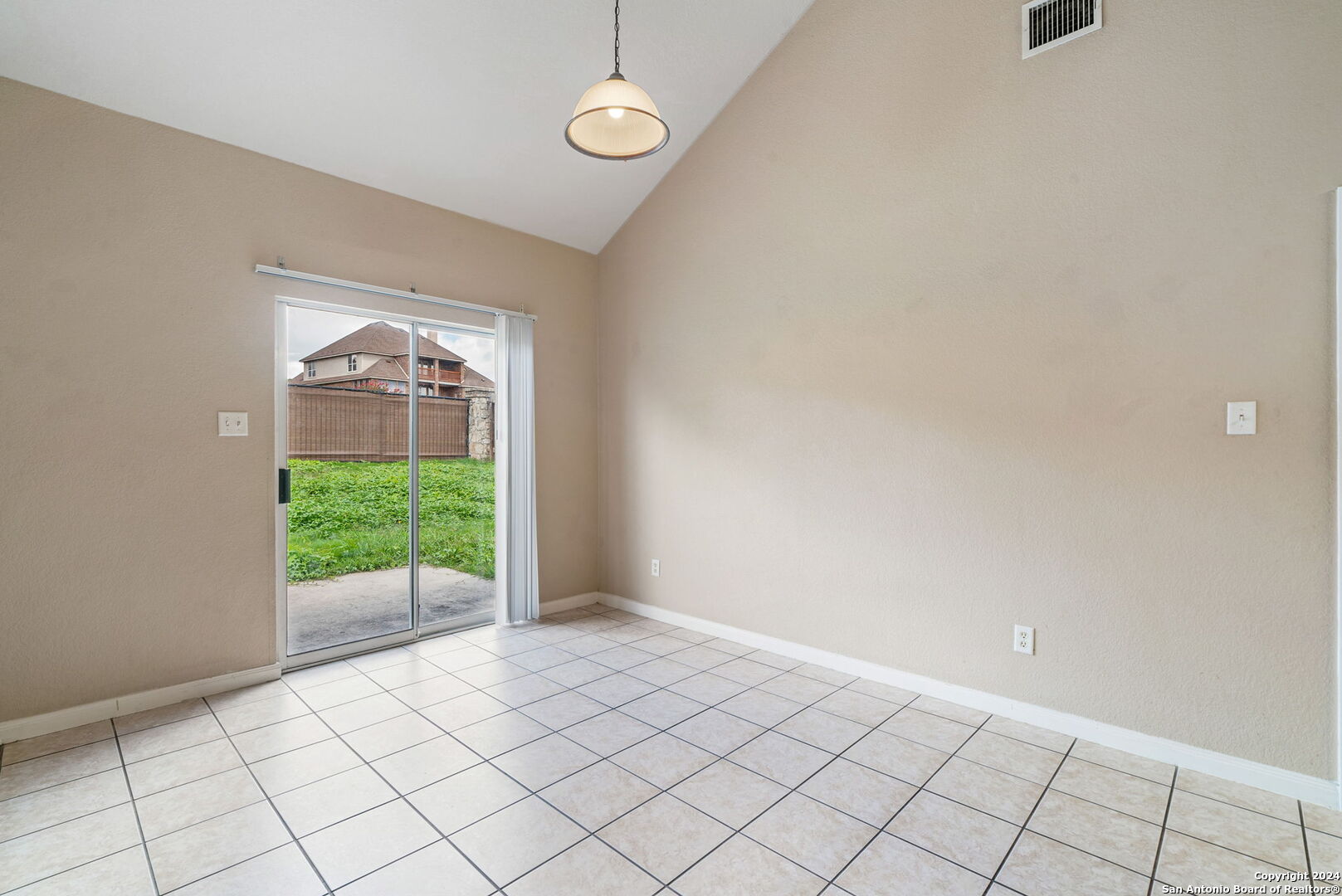 25811 Copperas Ln, San Antonio, TX 78260