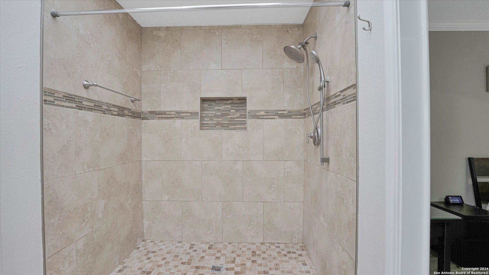 2626 LOCKHILL SELMA RD, San Antonio, TX 78230