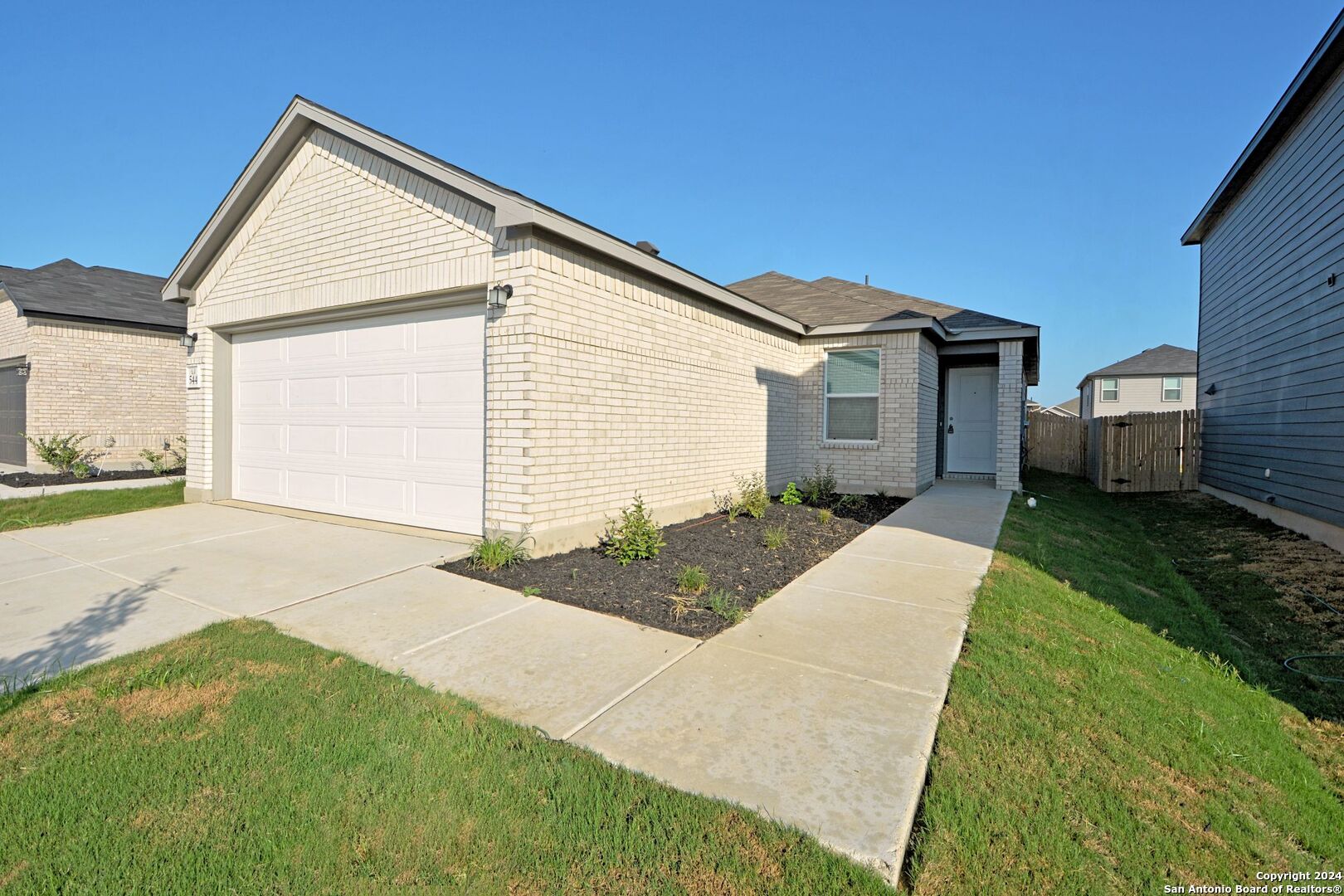 544 DAKOTA CRK, New Braunfels, TX 78130