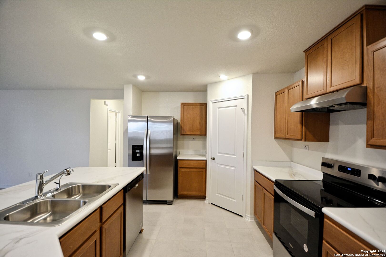 544 DAKOTA CRK, New Braunfels, TX 78130