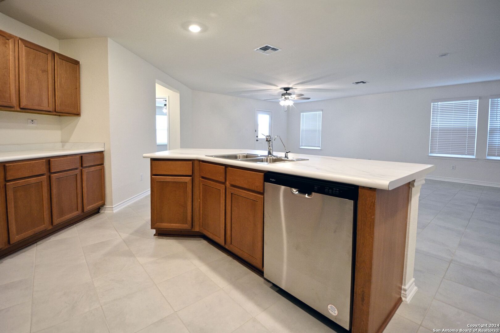544 DAKOTA CRK, New Braunfels, TX 78130