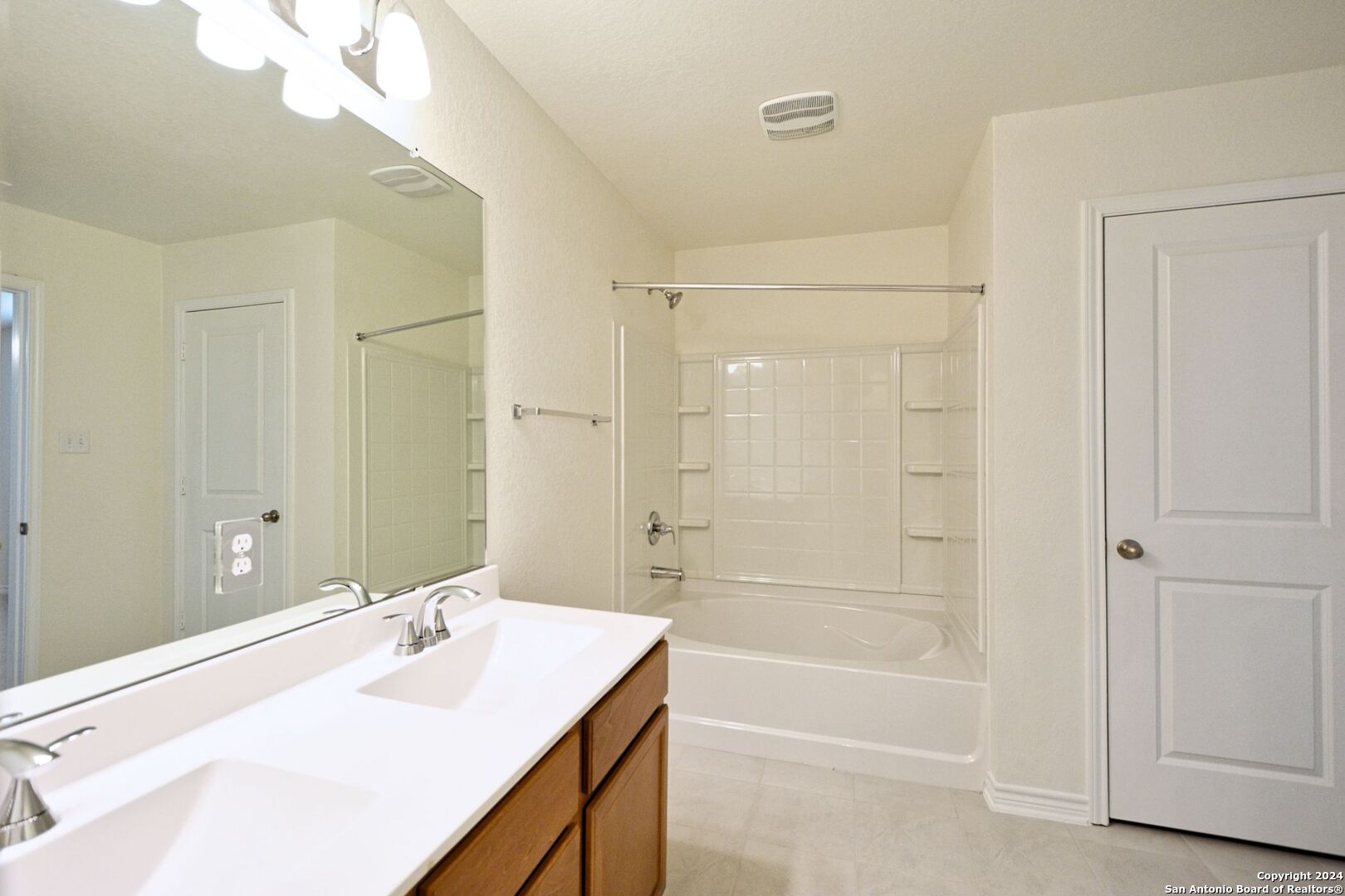 544 DAKOTA CRK, New Braunfels, TX 78130