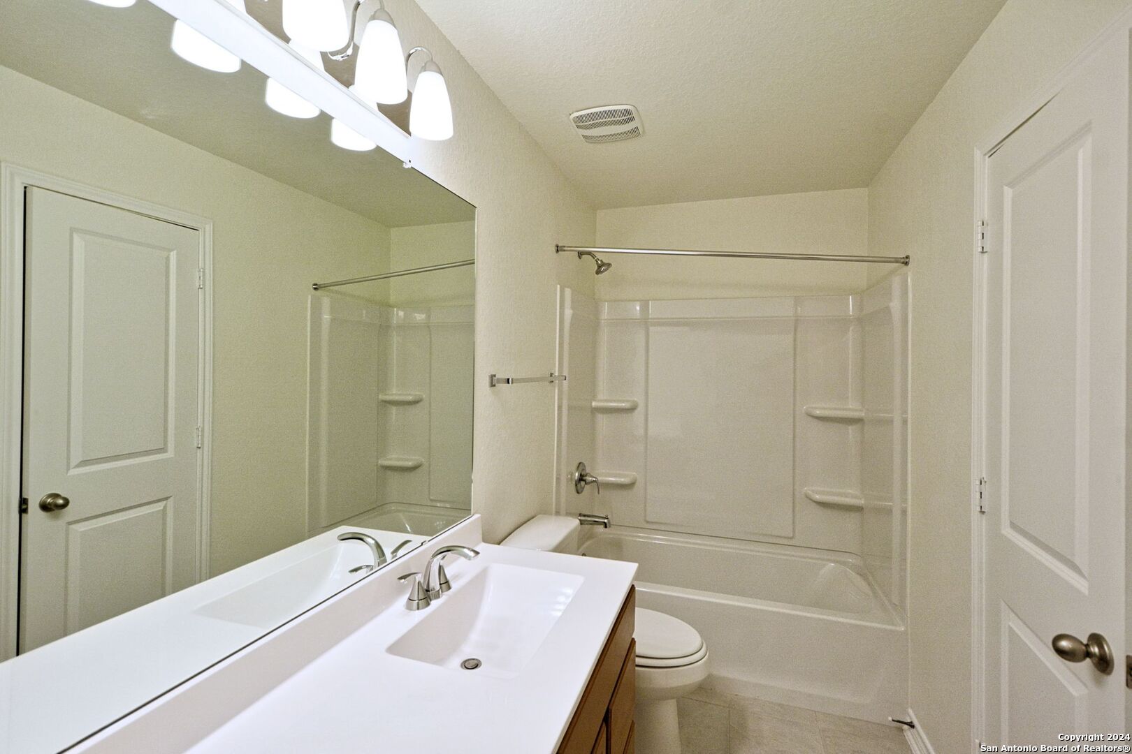 544 DAKOTA CRK, New Braunfels, TX 78130