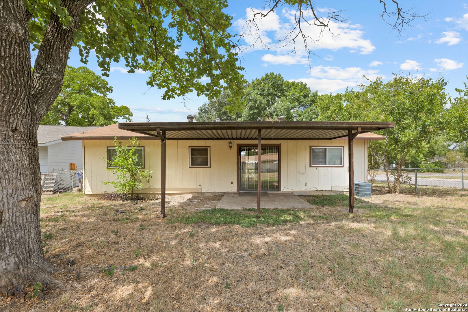 2426 FRENCH SEA DR, San Antonio, TX 78219